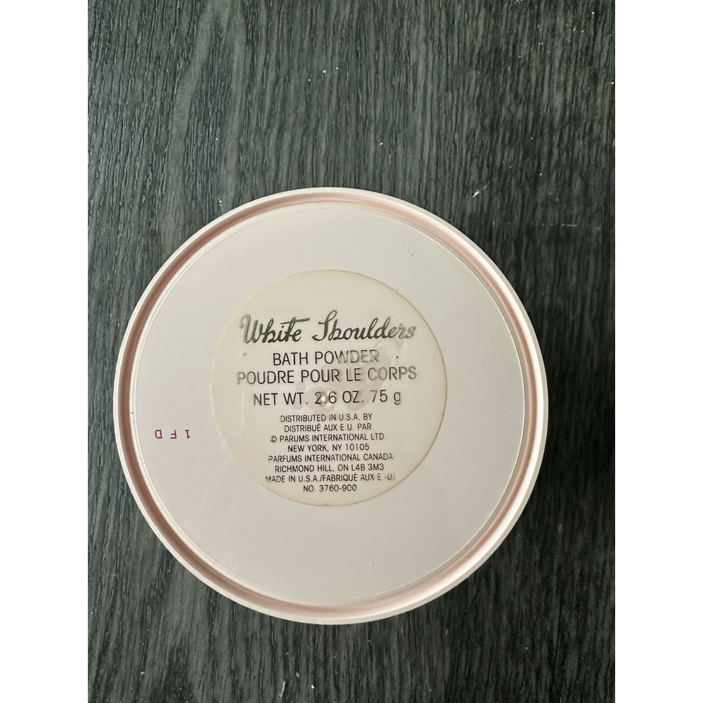 White Shoulders Sealed Bath Powder With Puffer. 2.6 Oz - Picture 4 of 4